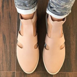Blush Pink Cotton Open Sides Closed Back Sneakers